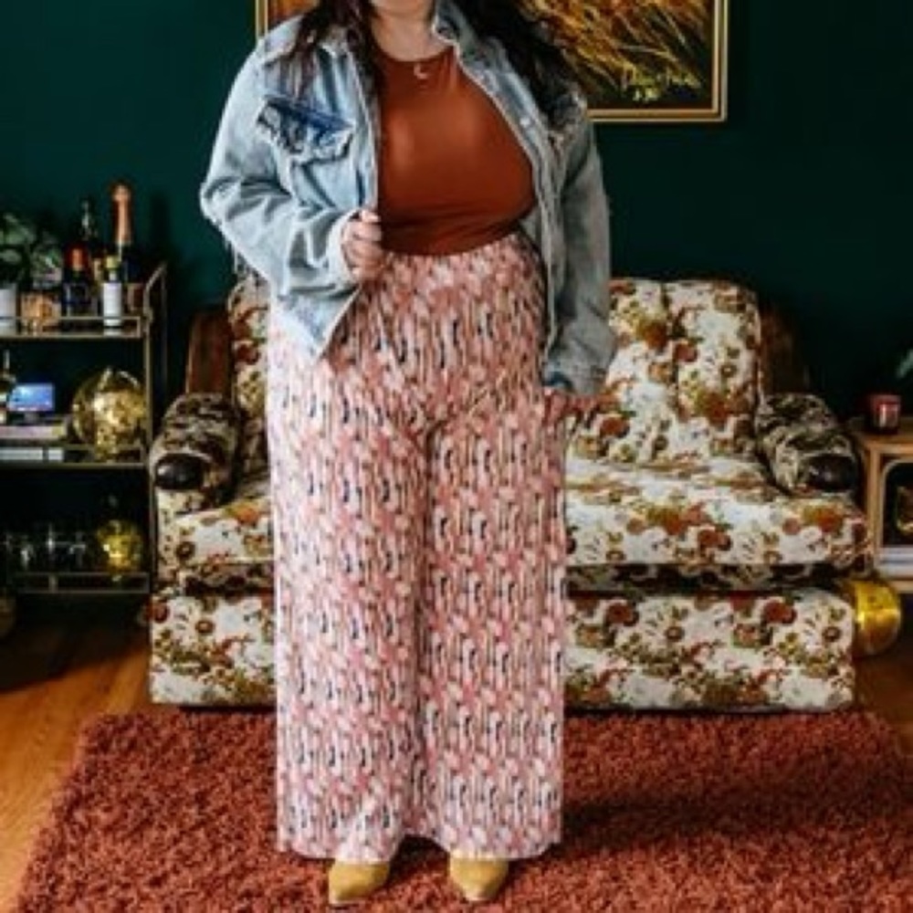Vada winter wide leg print pants.